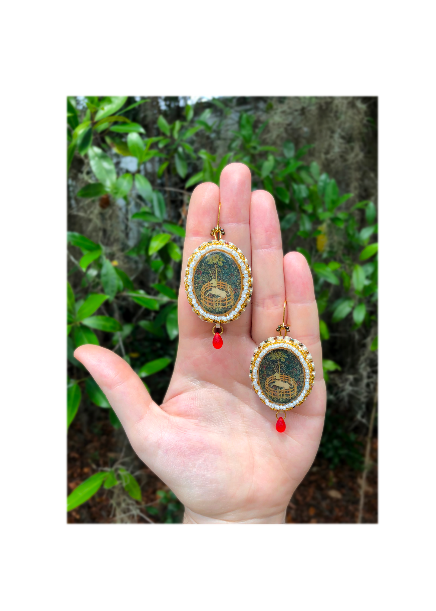 **PREORDER** The Unicorn Tapestries Hunt of the Unicorn Beaded Earrings