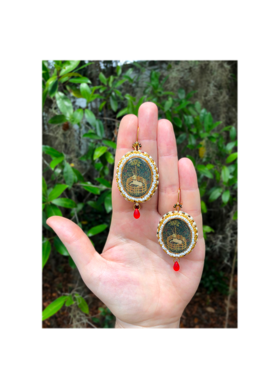 **PREORDER** The Unicorn Tapestries Hunt of the Unicorn Beaded Earrings