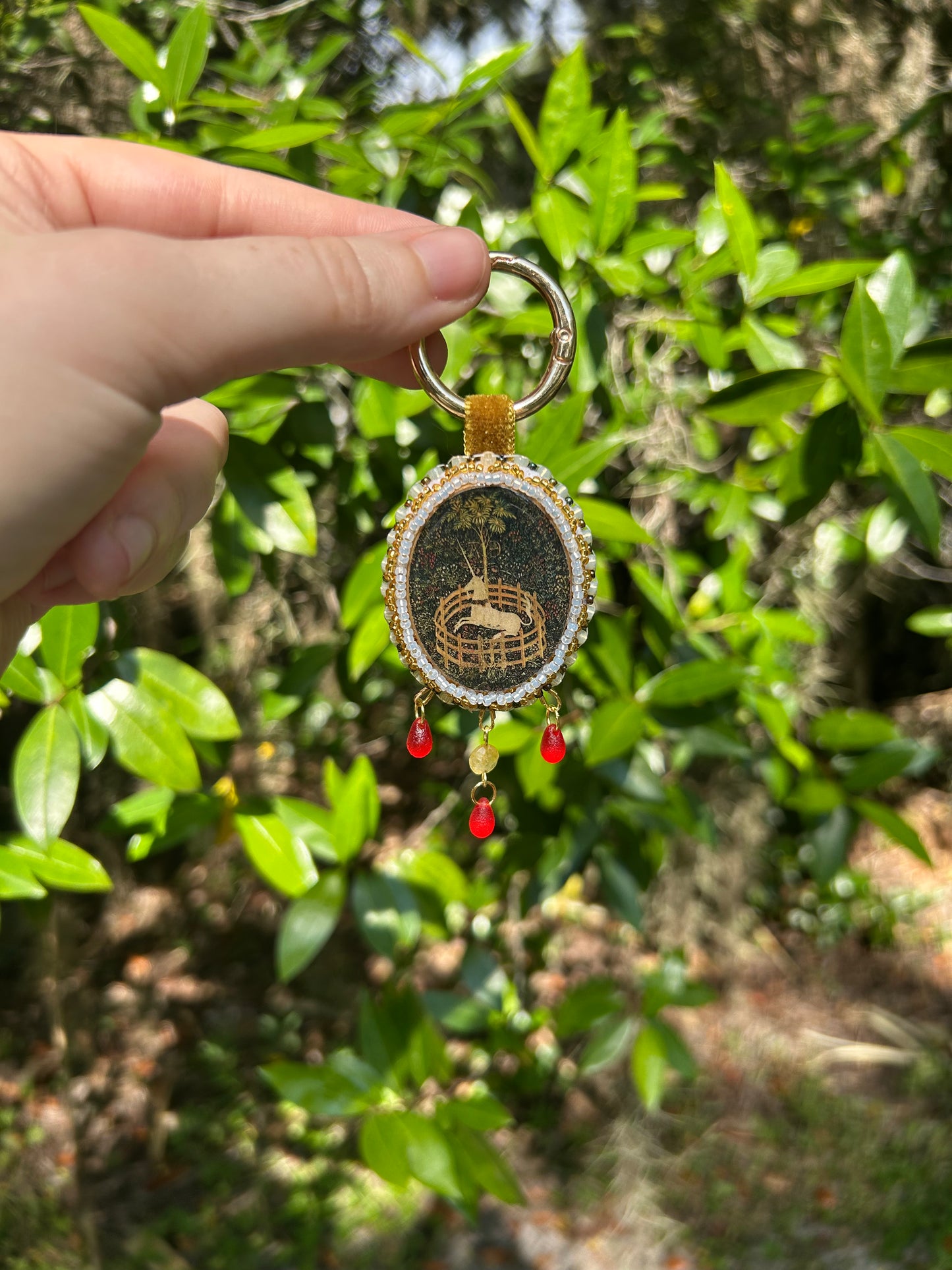 The Unicorn Tapestries Hunt of the Unicorn Beaded Bag Charm